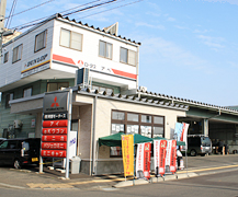 阿部モータース店舗外観